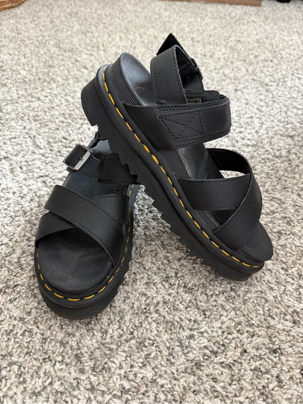 Dr. Martens Voss II Black Leather Platform Sandals Women’s 8